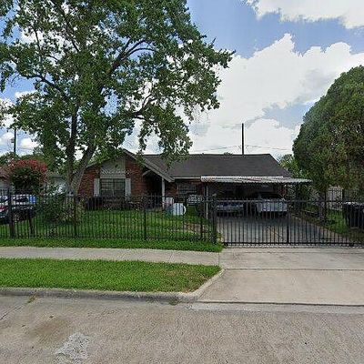 4407 Jorns St, Houston, TX 77045