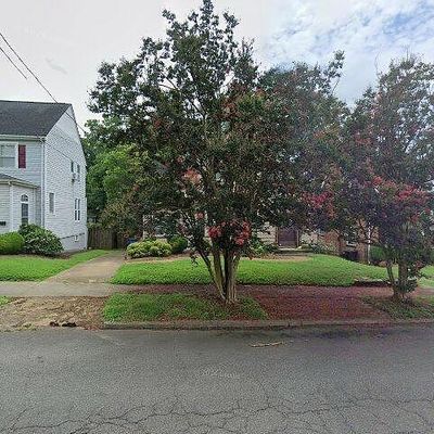 447 Avondale Dr, Danville, VA 24541