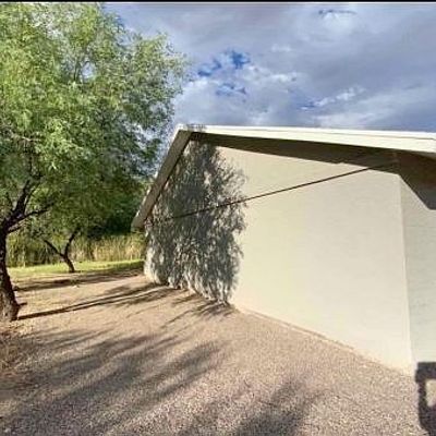 562 W Mikes Pl, Safford, AZ 85546