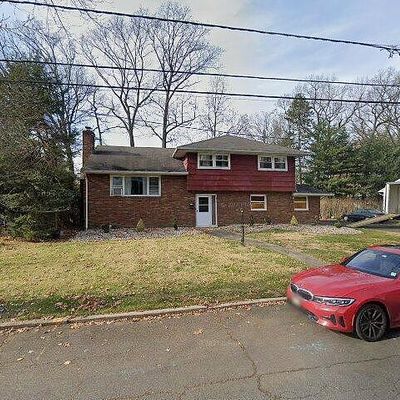 570 Prospect Ave, Dumont, NJ 07628