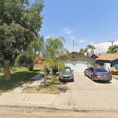 572 Memory Ln, Porterville, CA 93257