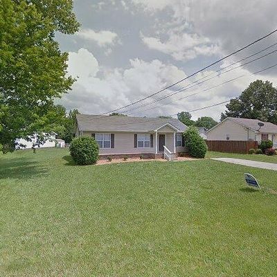 577 Matthew Ct, Clarksville, TN 37042