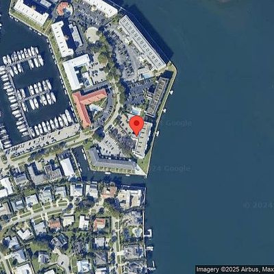 60 Yacht Club Dr #102, North Palm Beach, FL 33408