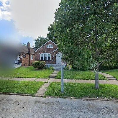 6016 N Pointe Blvd, Saint Louis, MO 63147