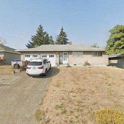 6025 Barclay Ave, Gladstone, OR 97027