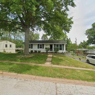 606 Vitry Dr, Manchester, MO 63011