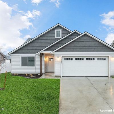 6077 W Bowmore Ln, Rathdrum, ID 83858