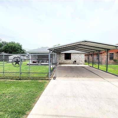 520 W 14 Th St, Mercedes, TX 78570