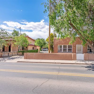 527 Agua Fria St, Santa Fe, NM 87501