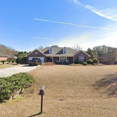 654 Carrington Cir, Thomasville, GA 31757