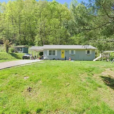 662 Jim Potter Br, Prestonsburg, KY 41653