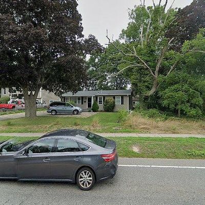 7 S Broad St, Pawcatuck, CT 06379