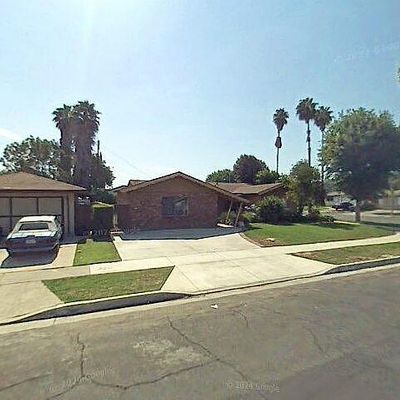 702 Helmsdale Ave, La Puente, CA 91744