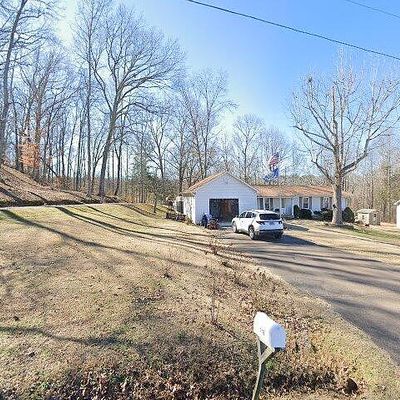 704 Crabtree Rd, Selmer, TN 38375