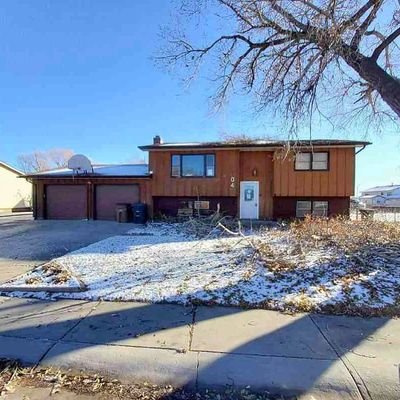 704 Beech St, Gillette, WY 82716