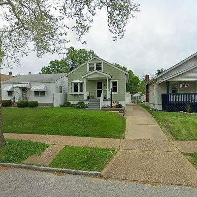 7053 Sutherland Ave, Saint Louis, MO 63109