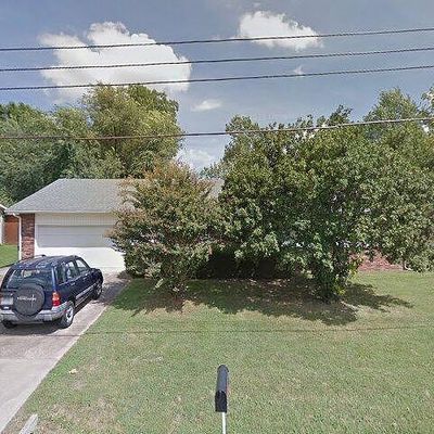 708 Nw J St, Bentonville, AR 72712