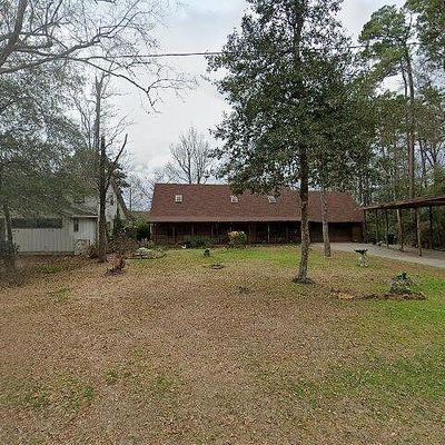 709 Black Gum Ln, Kountze, TX 77625