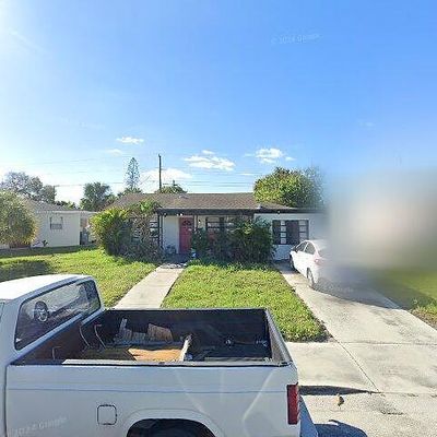 712 Foresteria Dr, West Palm Beach, FL 33403