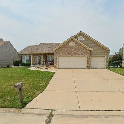 715 Brook Manor Ct, Lake Saint Louis, MO 63367