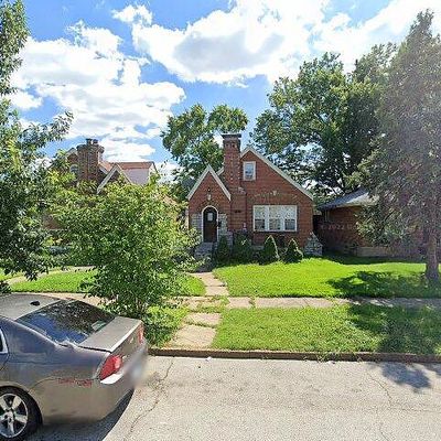 6138 N Pointe Blvd, Saint Louis, MO 63147