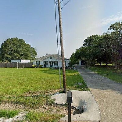 618 W Racca Rd, Jennings, LA 70546