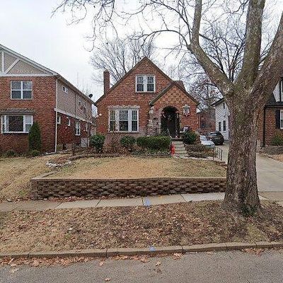 7710 Lile Ave, Saint Louis, MO 63117