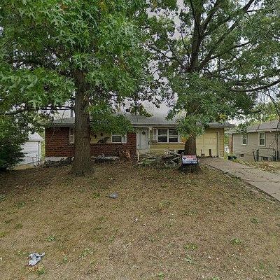 7901 Ne 51 St Ter, Kansas City, MO 64119