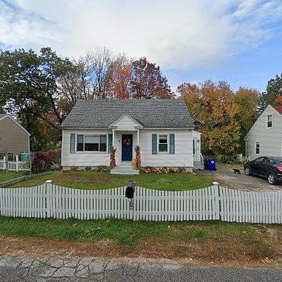 8 Holly St, Manchester, NH 03102