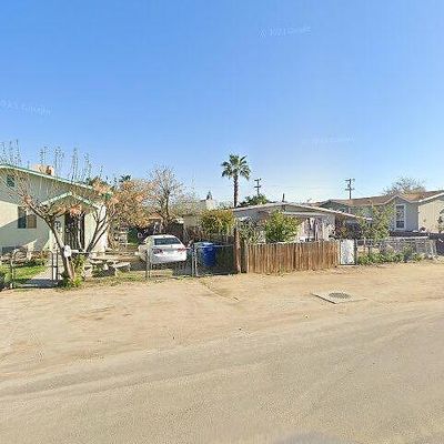 8004 Middleton Ln, Lamont, CA 93241