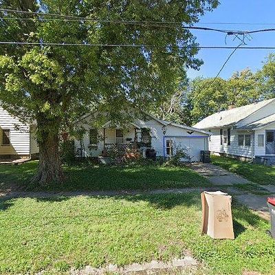 807 S 13 Th St, Pekin, IL 61554