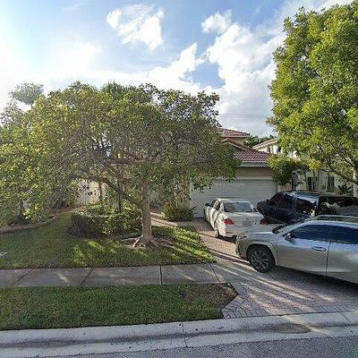 741 Nw 135 Th Way, Plantation, FL 33325