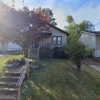 9036 North Ave, Saint Louis, MO 63114