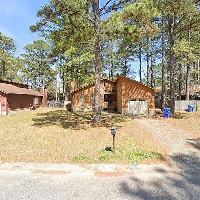 920 Whitcomb Dr, Fayetteville, NC 28311