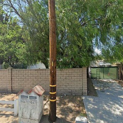 9547 Sunland Blvd, Sunland, CA 91040