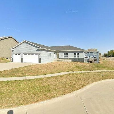 961 Breakwater Pl, Polk City, IA 50226