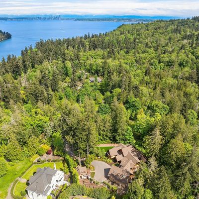 9721 Ne Charisma Cir, Bainbridge Island, WA 98110