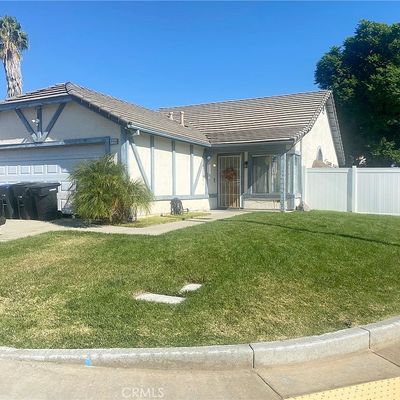 996 Dahlia Ct, Hemet, CA 92545