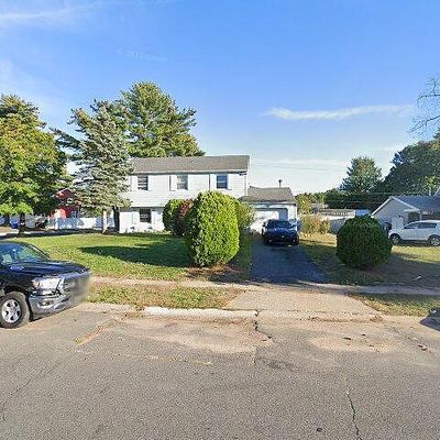 84 Brooklawn Dr, Willingboro, NJ 08046