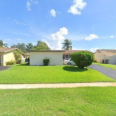 8971 Nw 8 Th St, Pembroke Pines, FL 33024