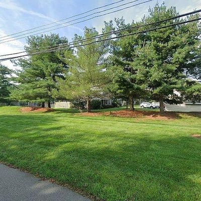 9 Witherspoon Ct, East Windsor, NJ 08520