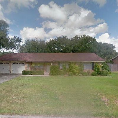 1010 Virginia St, Edna, TX 77957