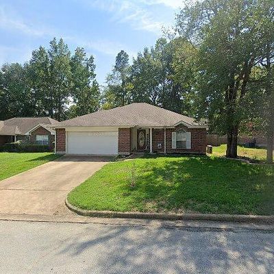 102 Willow Bay Dr, Lufkin, TX 75901