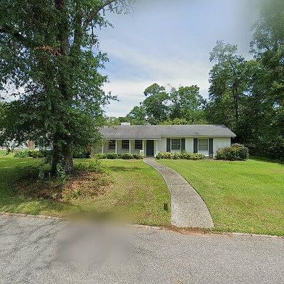 103 Terry Dr, Brewton, AL 36426