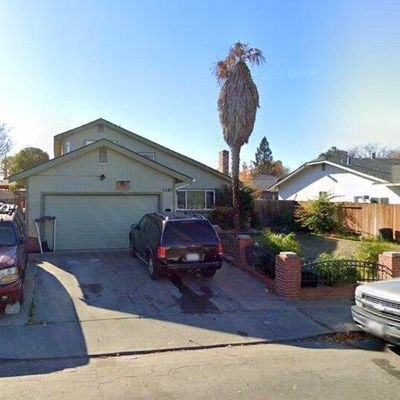 1143 Mockingbird Ln, Fairfield, CA 94533