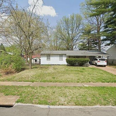 1155 Sherman Ln, Florissant, MO 63031