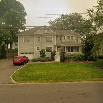 117 Carlynn Dr, Fairfield, CT 06824