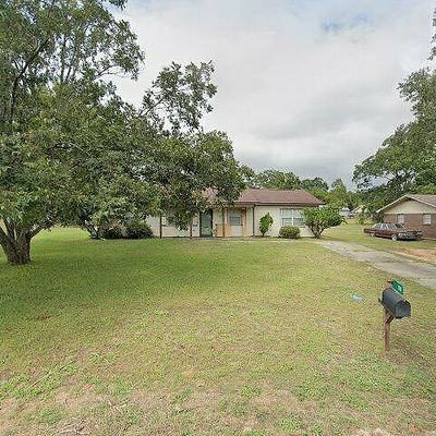 106 Rodney St, Midland City, AL 36350