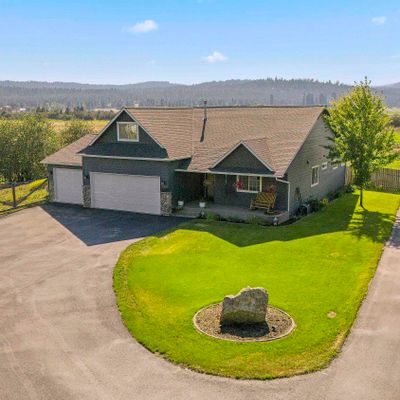 10717 N Mccoy Rd, Newman Lake, WA 99025