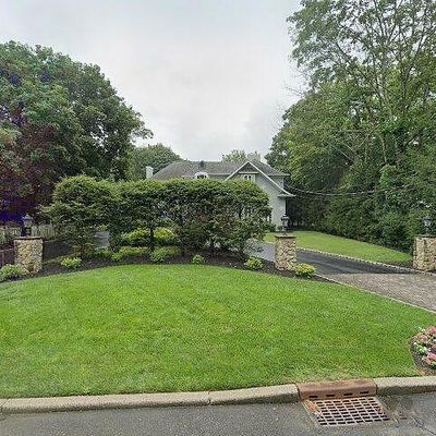 1080 Franklin Lake Rd, Franklin Lakes, NJ 07417